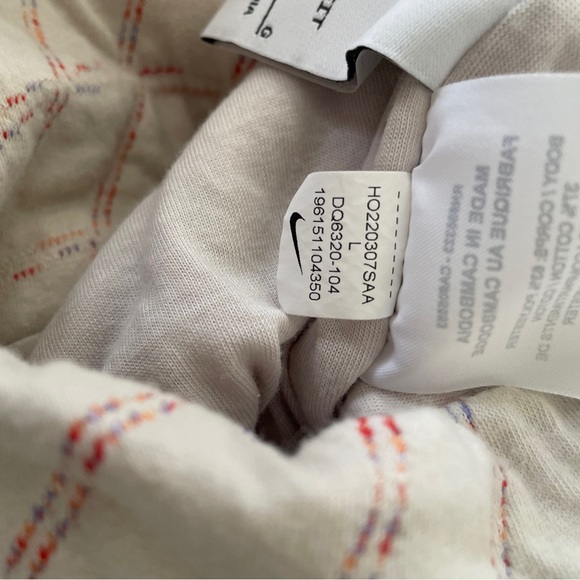 Nike Reversible Yoga Jacket - Picture 6 of 7